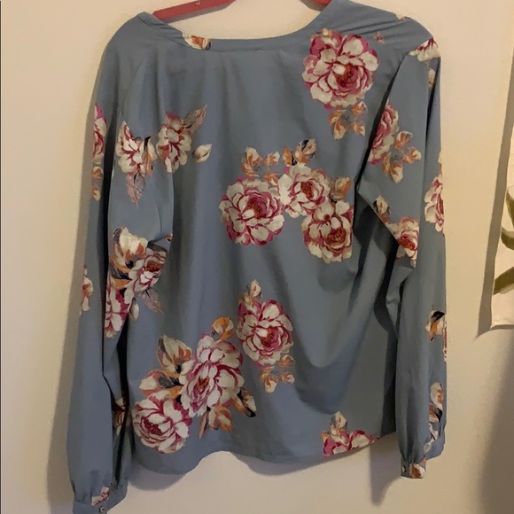 Long sleeve blouse - Picture 2 of 3